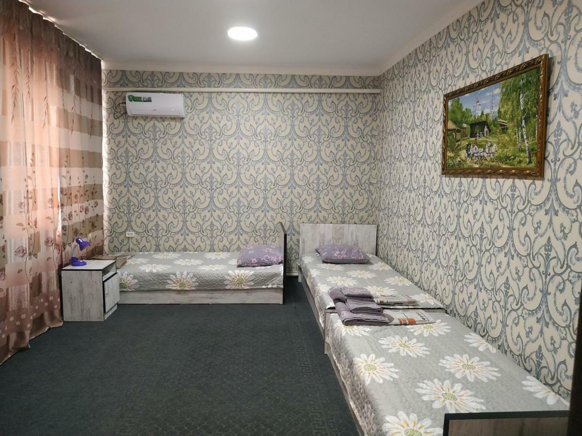 Family Guest House - Friends-J Nukus Bagian luar foto