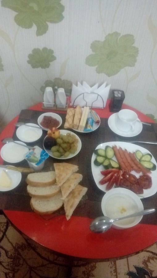 Family Guest House - Friends-J Nukus Bagian luar foto